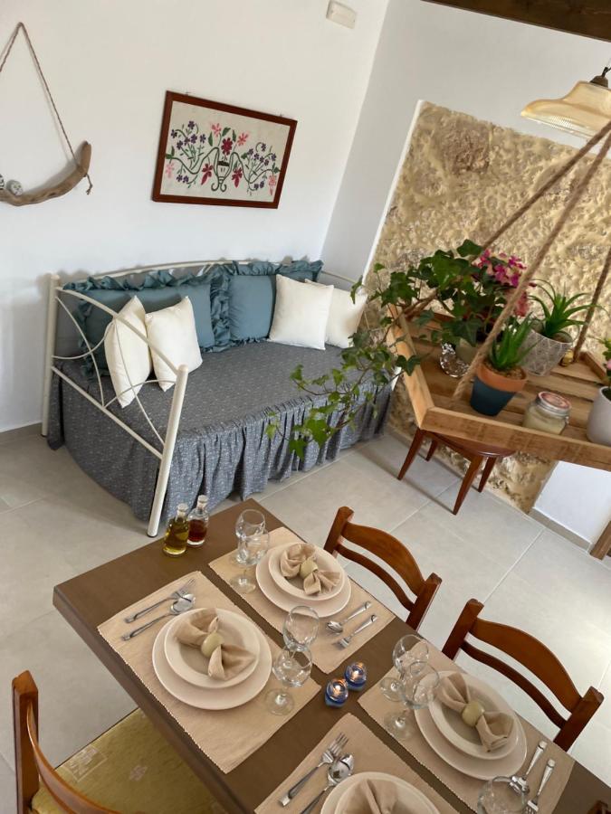 Haroupia Villa เอลาโฟนีซี ภายนอก รูปภาพ