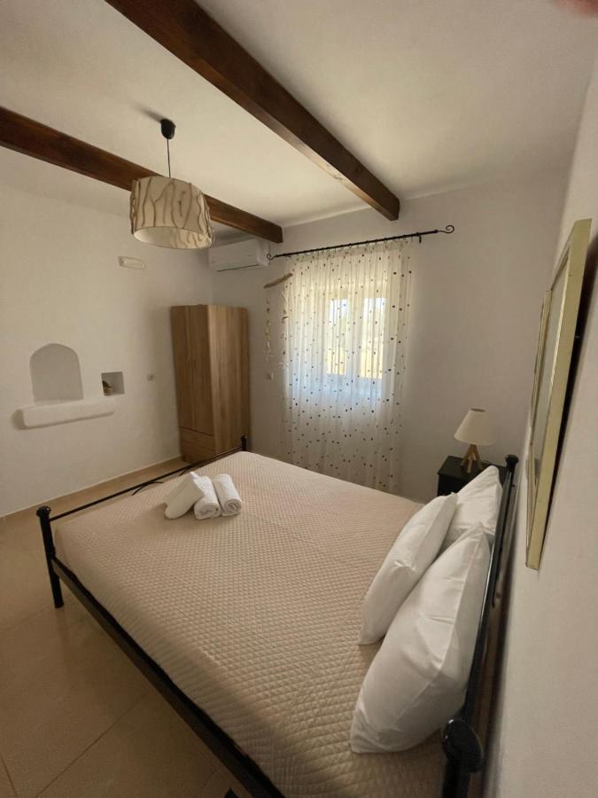 Haroupia Villa เอลาโฟนีซี ภายนอก รูปภาพ