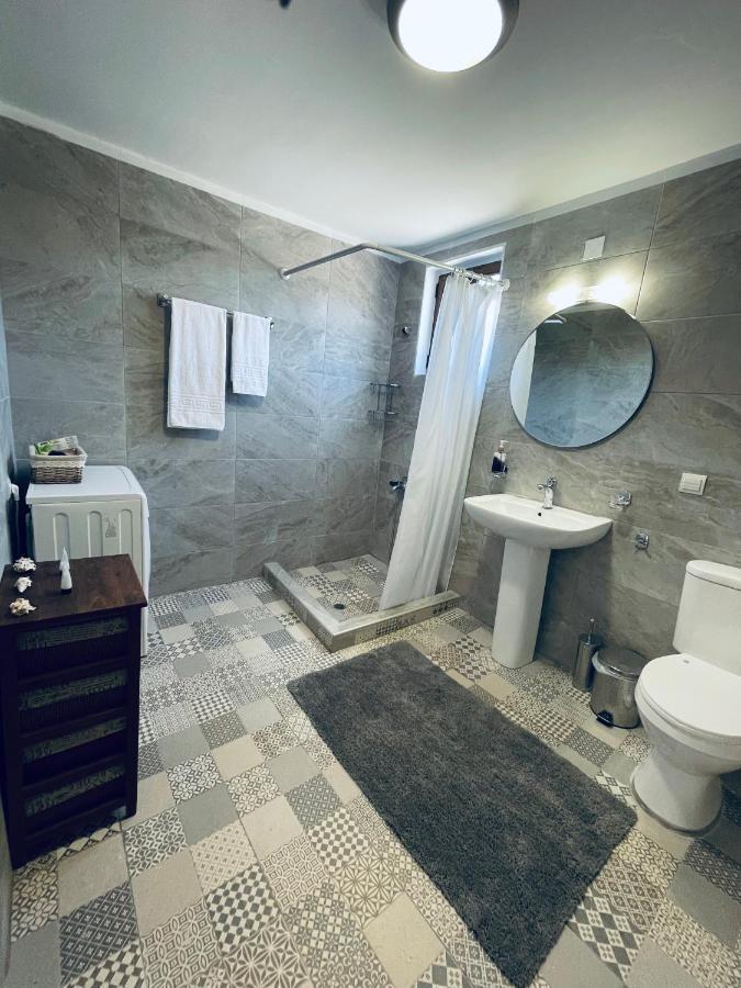 Haroupia Villa เอลาโฟนีซี ภายนอก รูปภาพ
