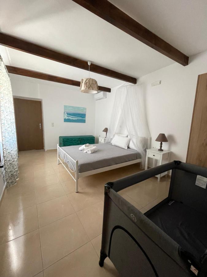 Haroupia Villa เอลาโฟนีซี ภายนอก รูปภาพ