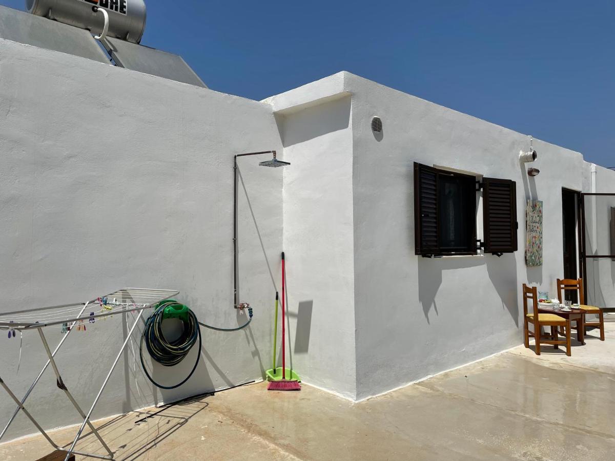 Haroupia Villa เอลาโฟนีซี ภายนอก รูปภาพ