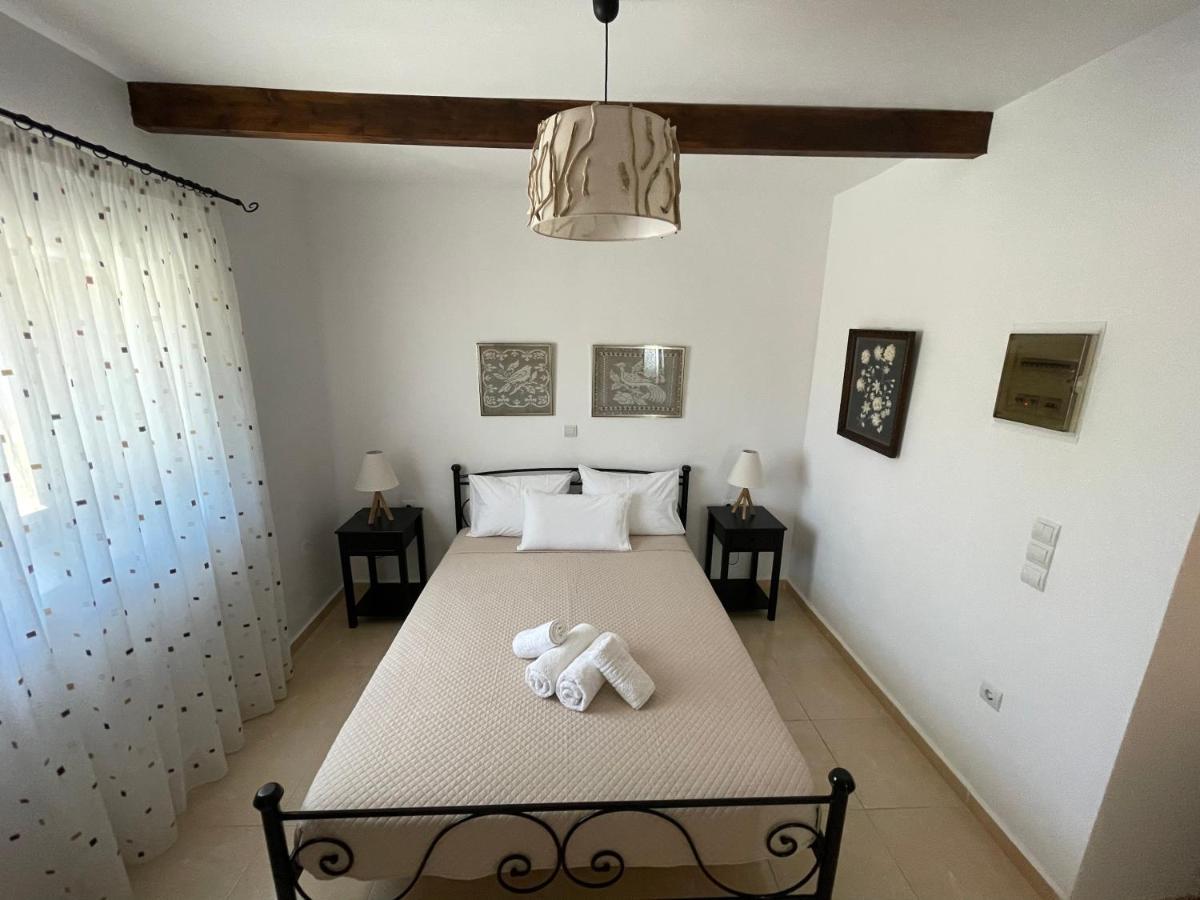 Haroupia Villa เอลาโฟนีซี ภายนอก รูปภาพ